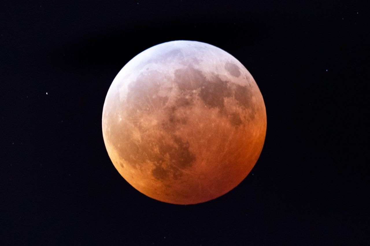 Super Blood Wolf Moon