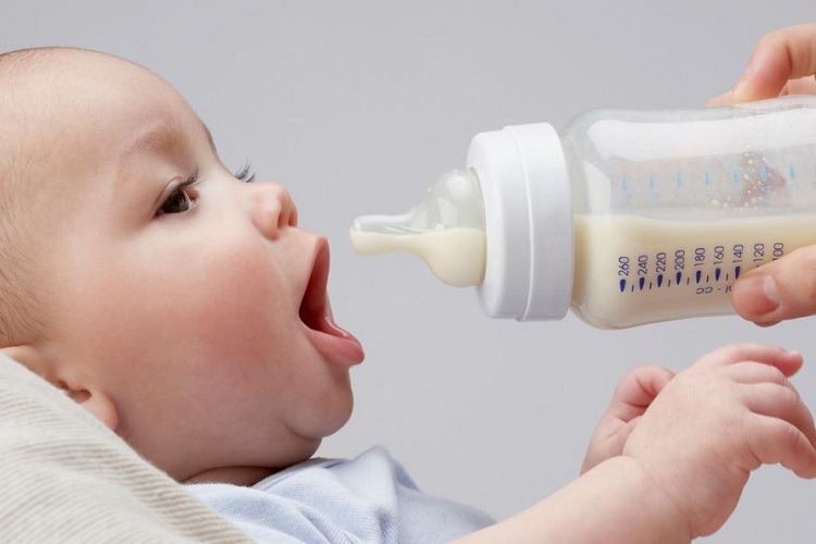 BABY BOTTLES RELEASE MILLIONS OF MICROPLASTIC PARTICLES